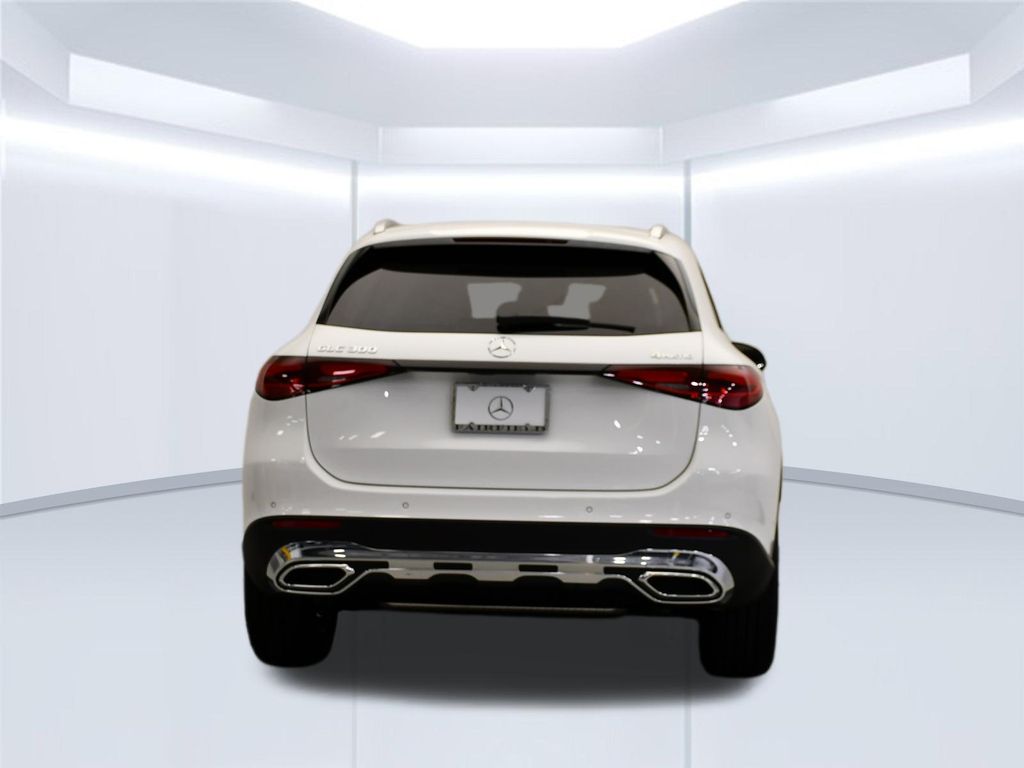 Thumbnail: 2026 Mercedes-Benz GLC - 4