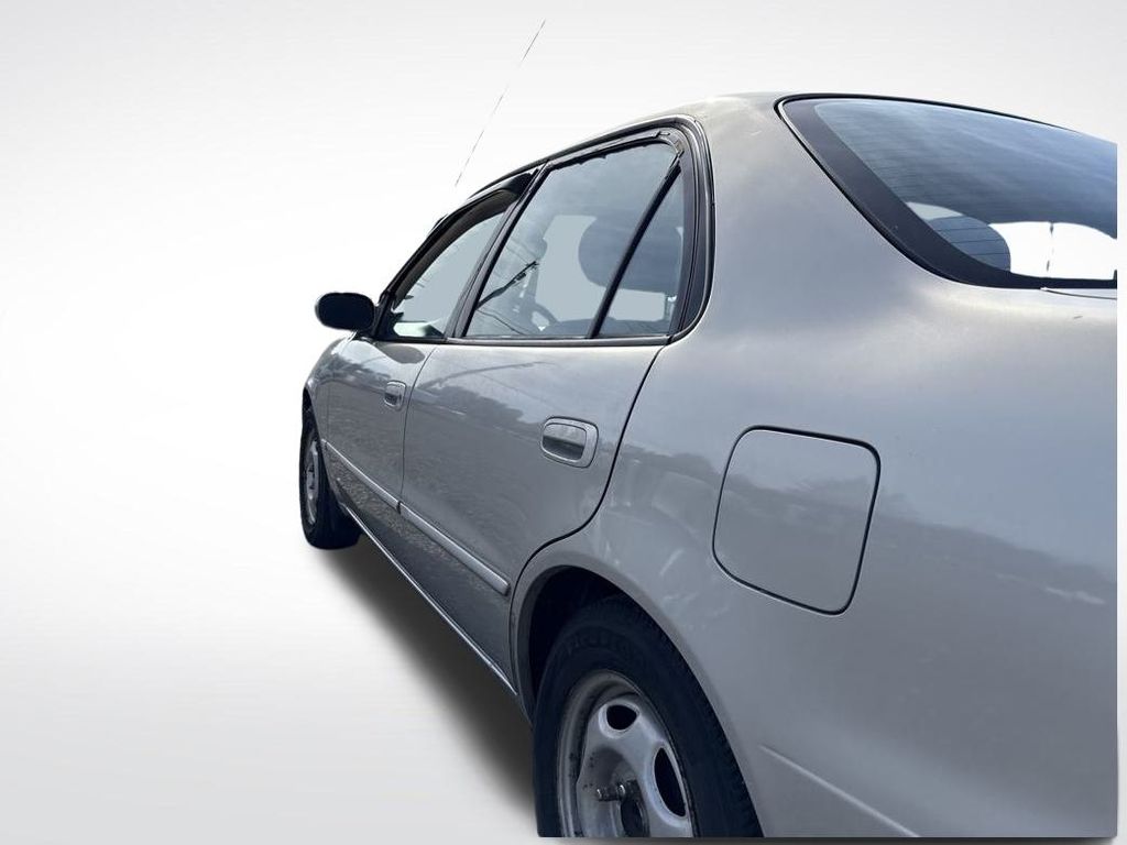 2000 Silver Stream Opal Toyota Corolla LE FWD Sedan