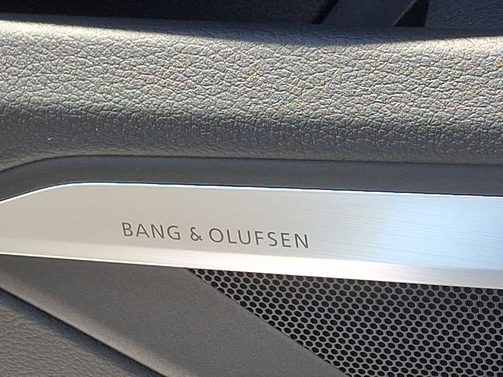 2024 Audi Q8 e-tron Premium Plus 26