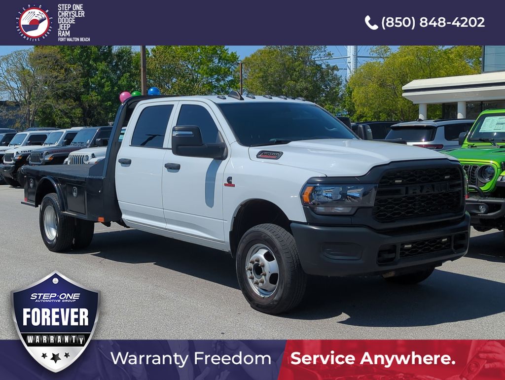 2023 RAM 3500 Tradesman Crew Cab LB DRW 4WD