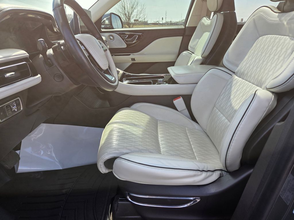 2020 Lincoln Aviator Black Label