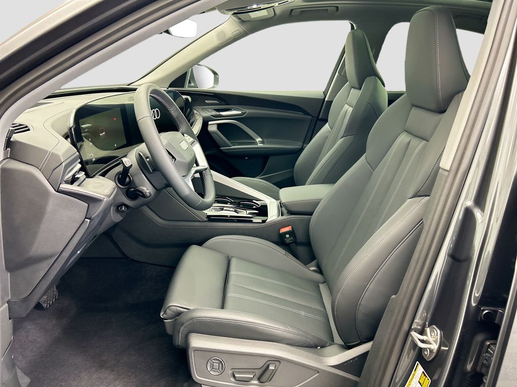 Thumbnail: 2025 Audi Q5 - 19