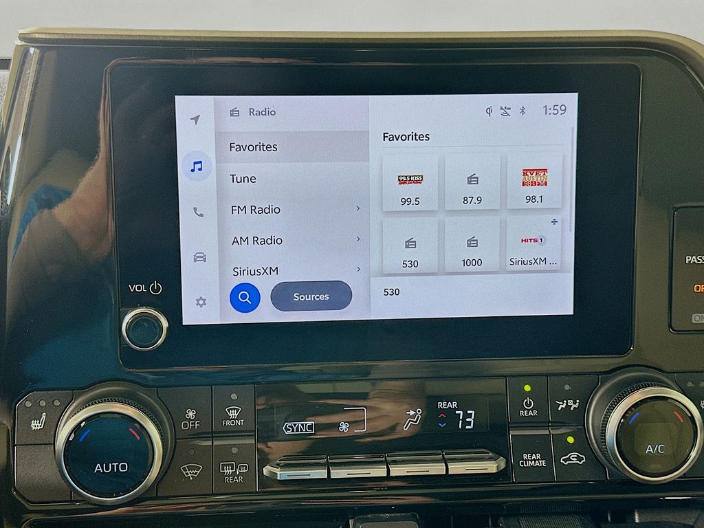 Thumbnail: 2023 Toyota Highlander - 15