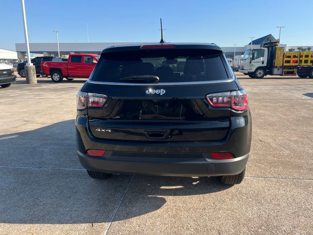 2023 Jeep Compass Sport Black at River Oaks CDJR