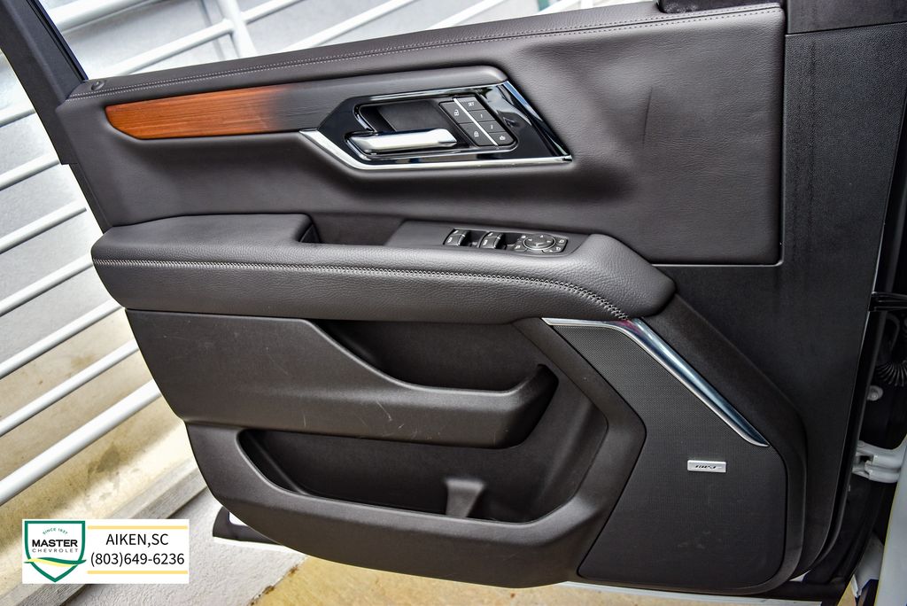 Used 2025 GMC Yukon SUV