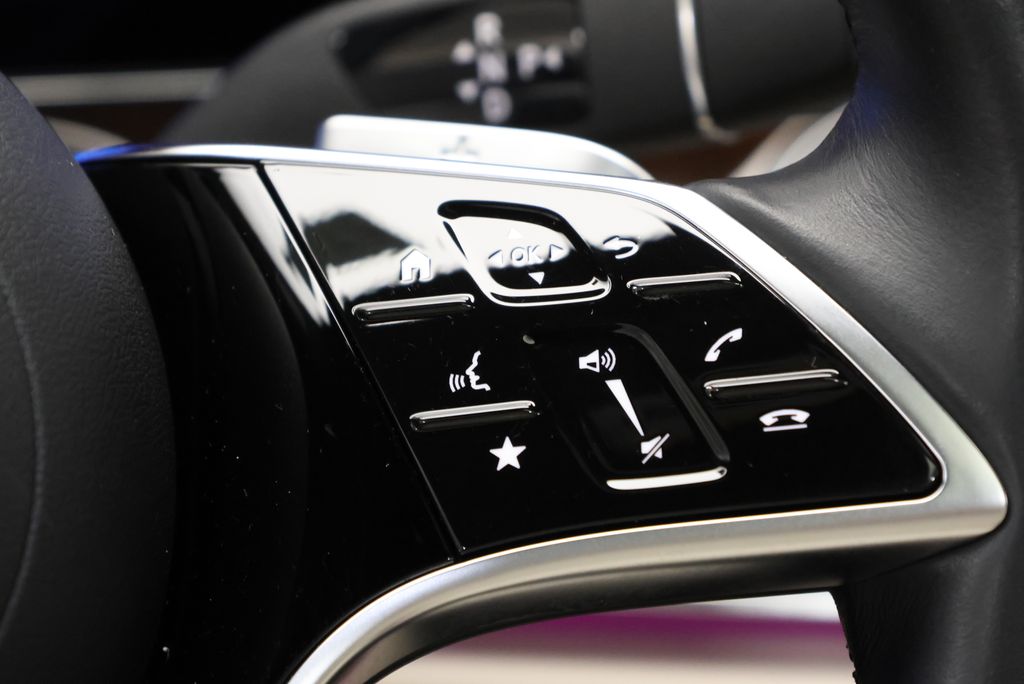 Thumbnail: 2023 Mercedes-Benz E-Class - 22