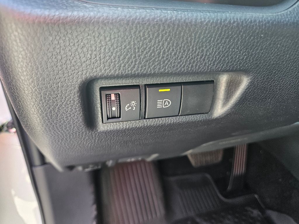 Thumbnail: 2024 Toyota RAV4 - 17