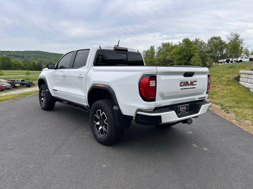 View vehicle photo 5