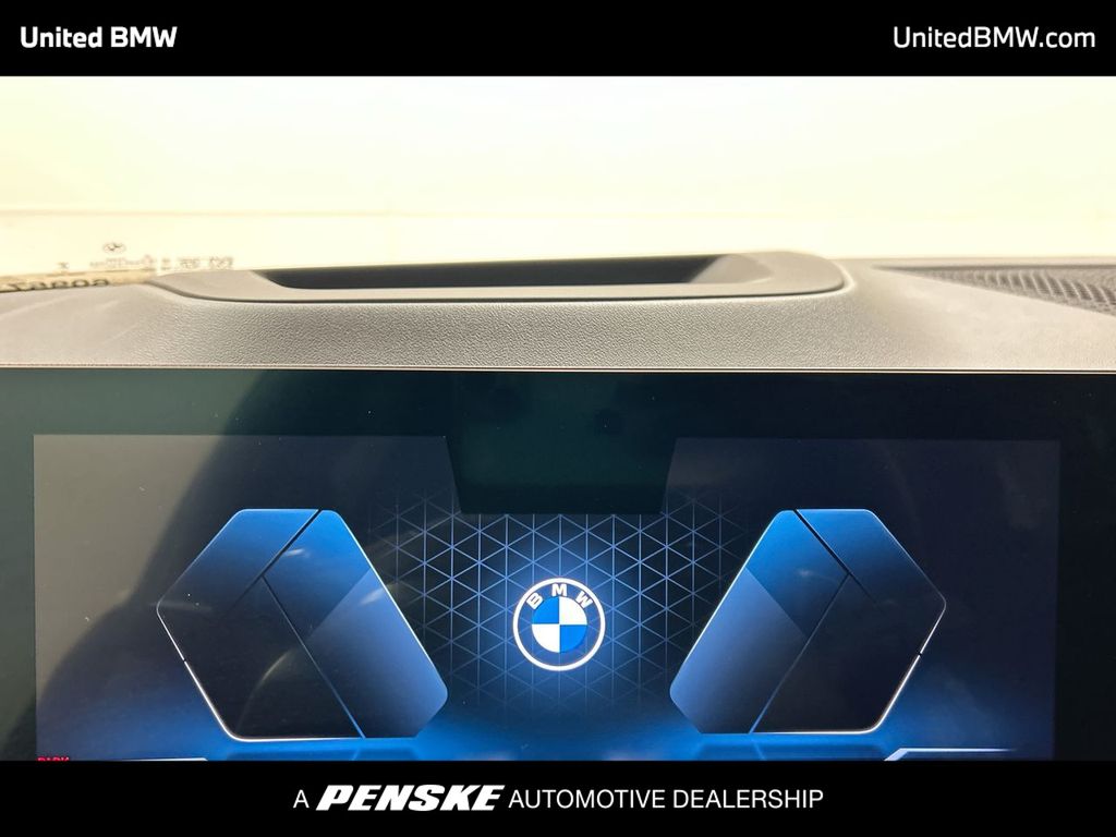Thumbnail: 2025 BMW X7 - 15