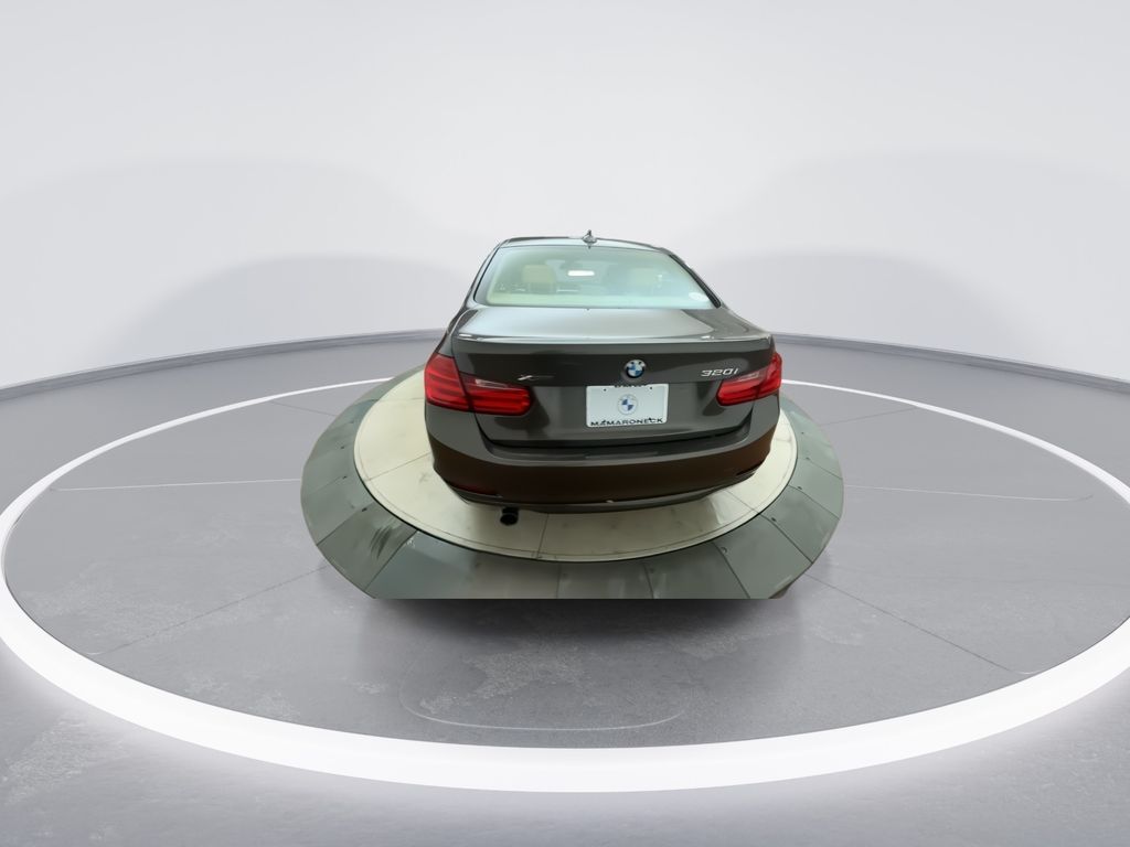 Thumbnail: 2015 BMW 3 Series - 7