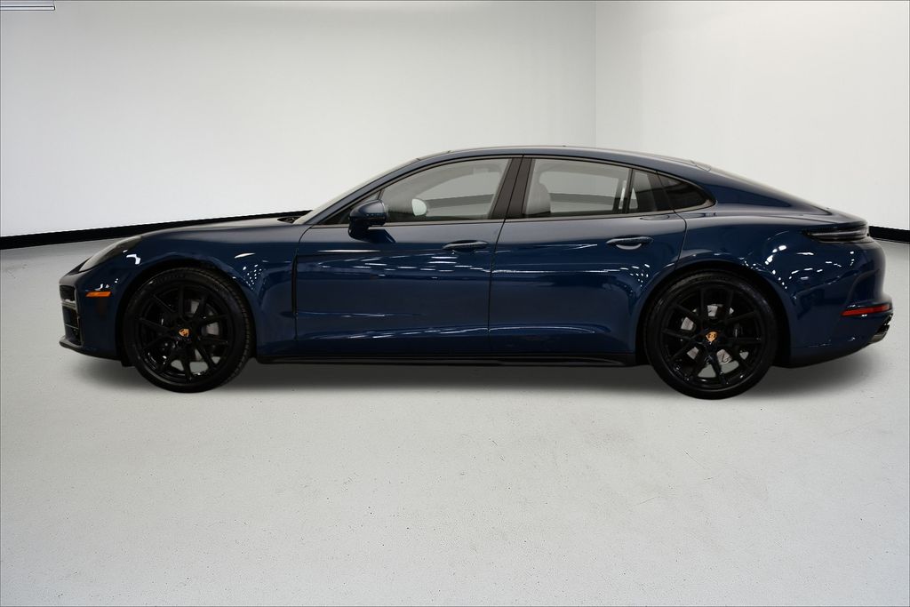 Thumbnail: 2026 Porsche Panamera - 2