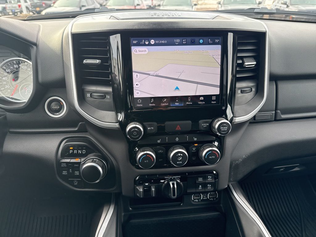 Certified Used 2022 Blue Ram Big Horn/Lone Star image 52