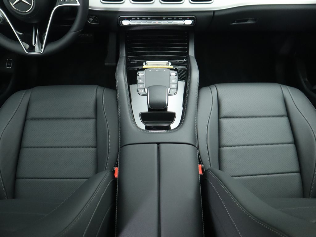 Thumbnail: 2025 Mercedes-Benz GLE - 18