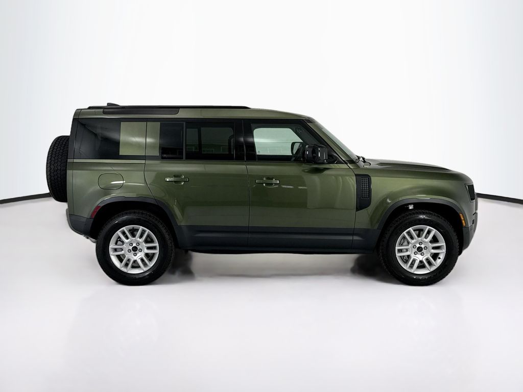 Thumbnail: 2026 Land Rover Defender - 4