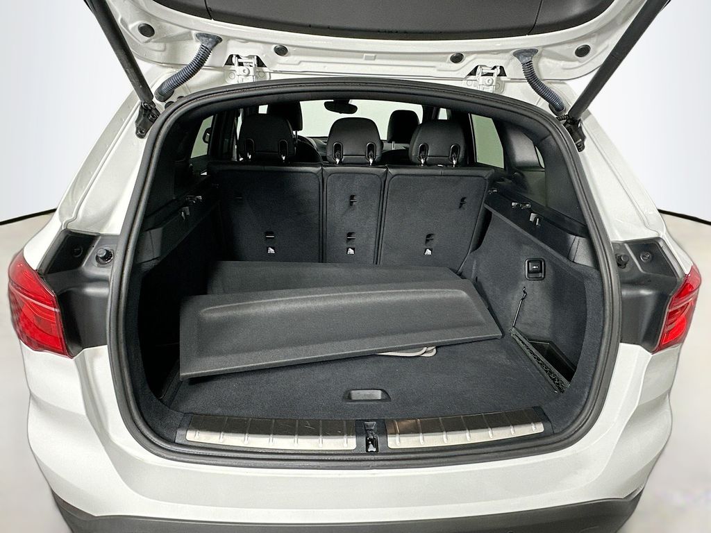 Thumbnail: 2020 BMW X1 - 27