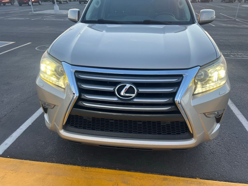 Thumbnail: 2014 Lexus GX - 3