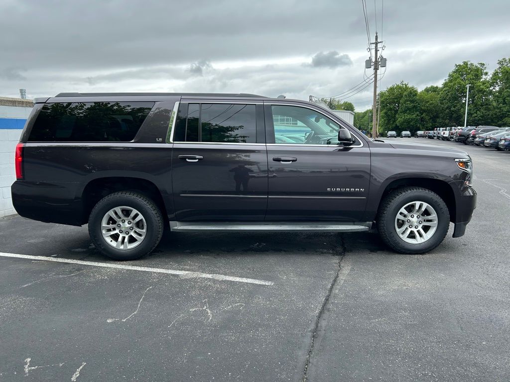 2015 Chevrolet Suburban LS 5