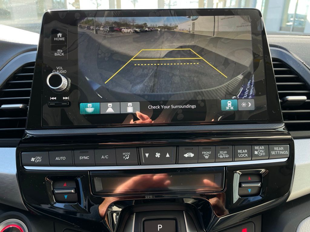 Thumbnail: 2026 Honda Odyssey - 17