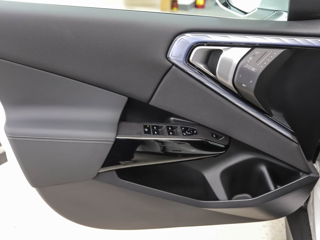 Thumbnail: 2026 BMW X3 - 10