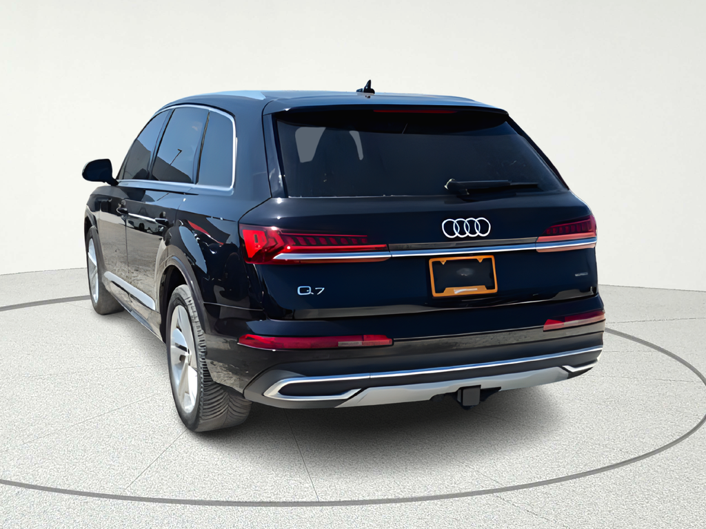 2021 Audi Q7 55 Premium Plus - 4