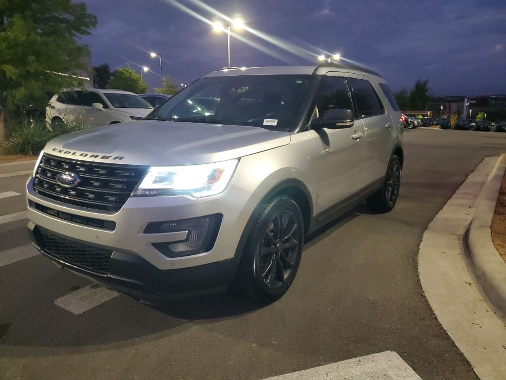 Used Car 2017 Ford Explorer  Xlt For Sale Under $20,000 In Austin, Texas