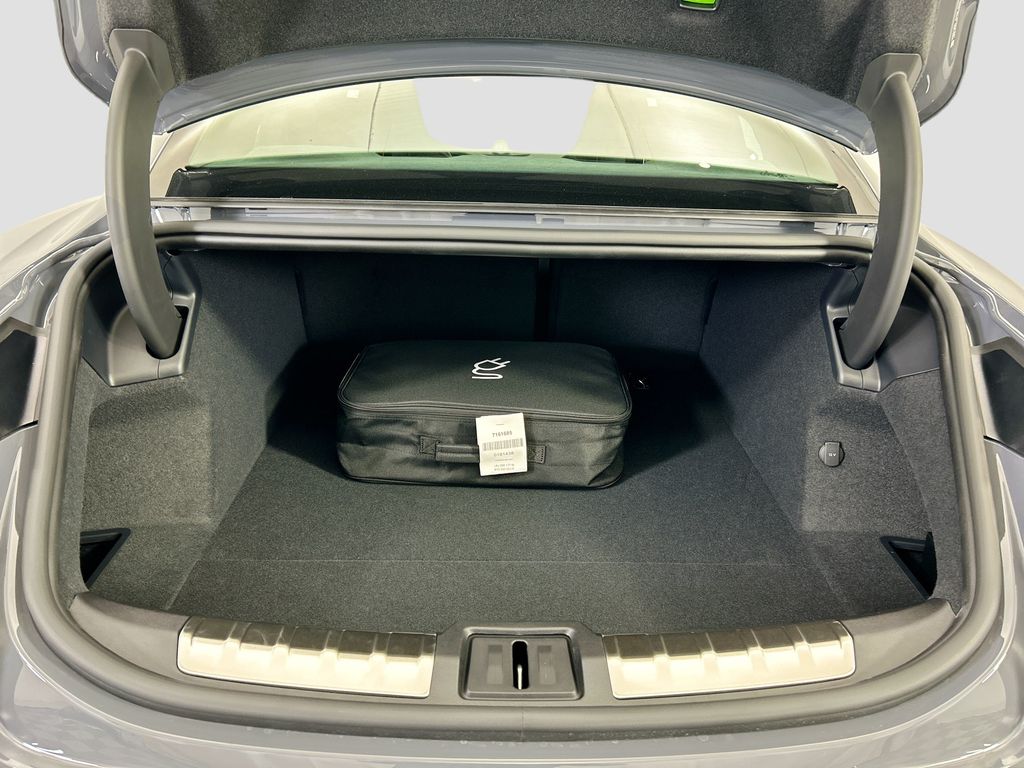 Thumbnail: 2026 Porsche Taycan - 29