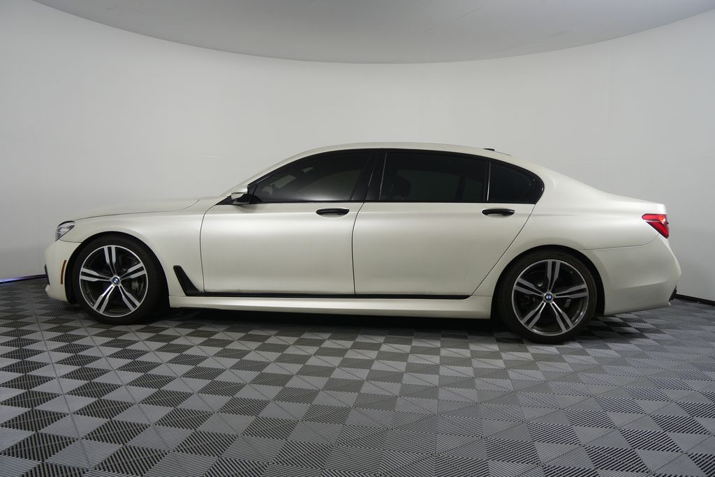 2018 BMW 7 Series 740i xDrive 6