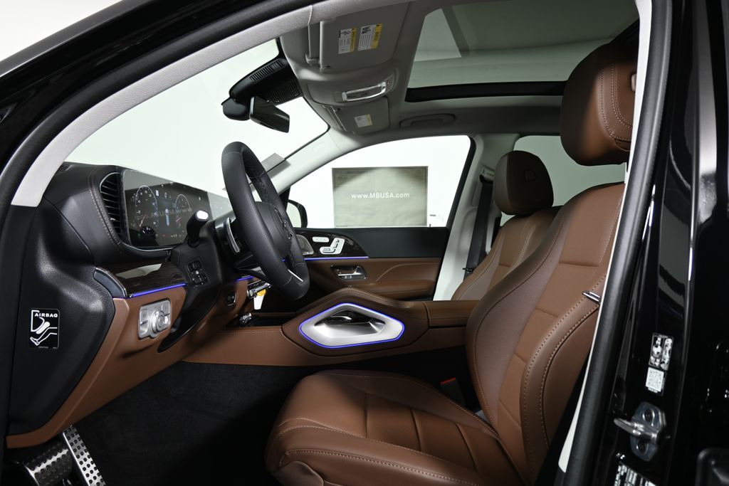 Thumbnail: 2026 Mercedes-Benz GLS - 3