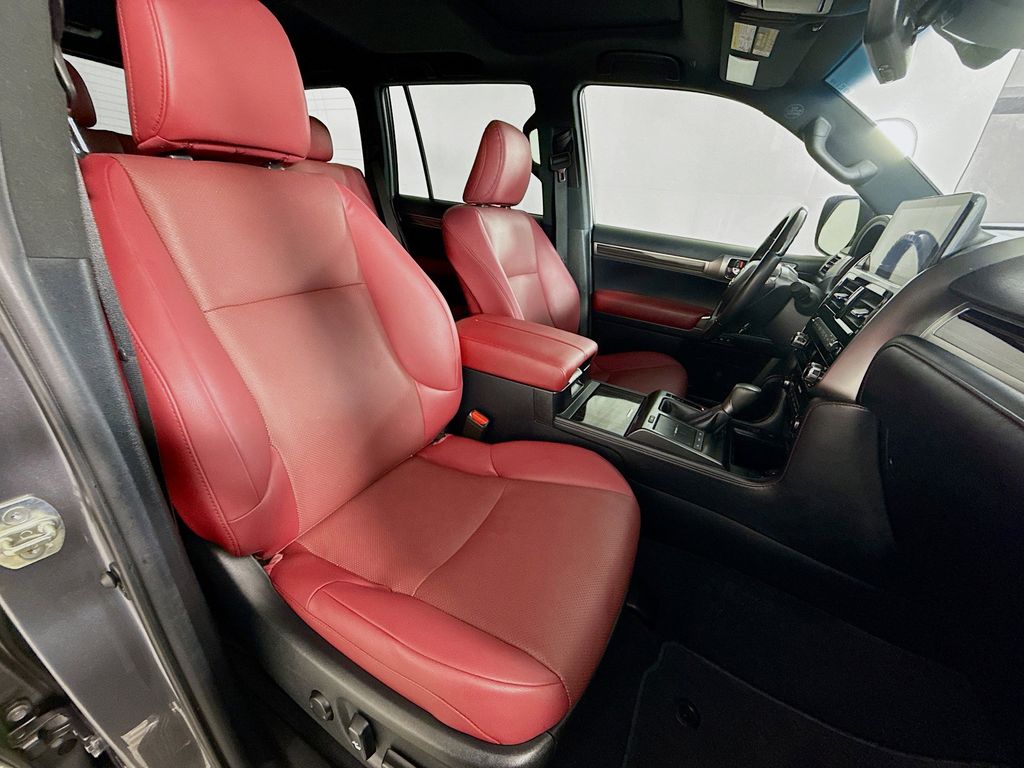 Thumbnail: 2023 Lexus GX - 28