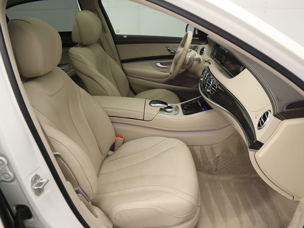 Thumbnail: 2016 Mercedes-Benz S-Class - 21