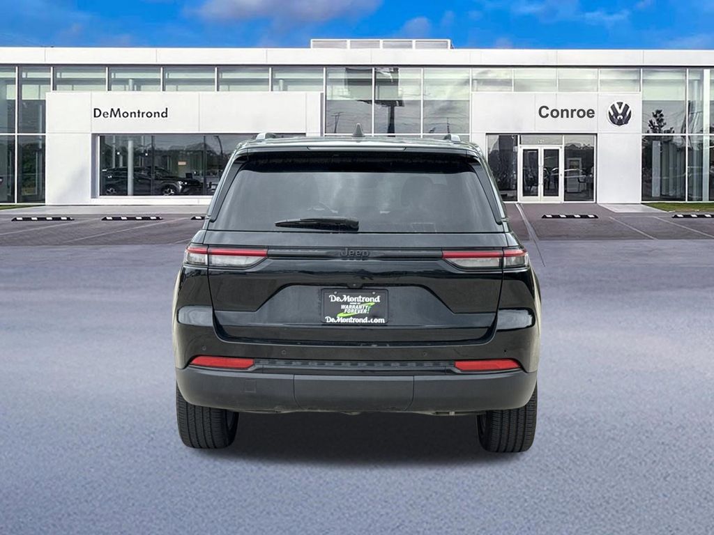 2024 Jeep Grand Cherokee Altitude - 5