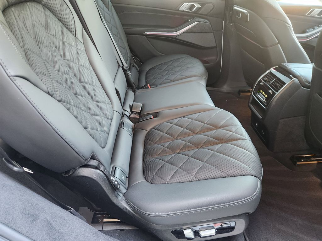 2023 BMW X7 xDrive40i White at Bayway Cadillac of The Woodlands