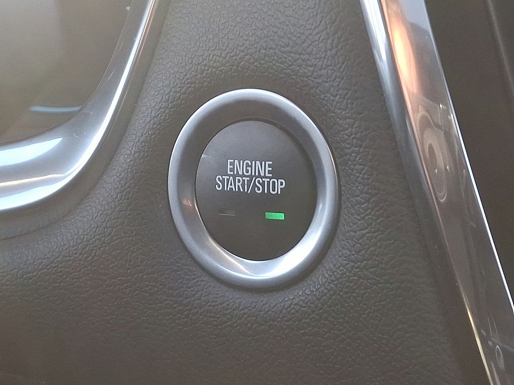 Thumbnail: 2023 Chevrolet Traverse - 25