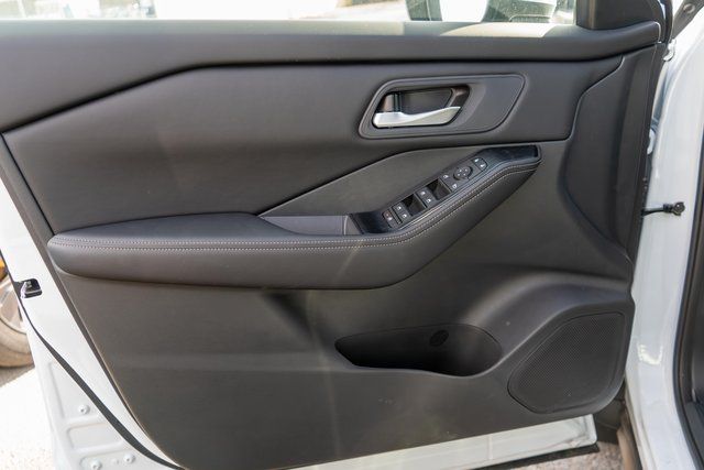 2026 Nissan Rogue SV - 8