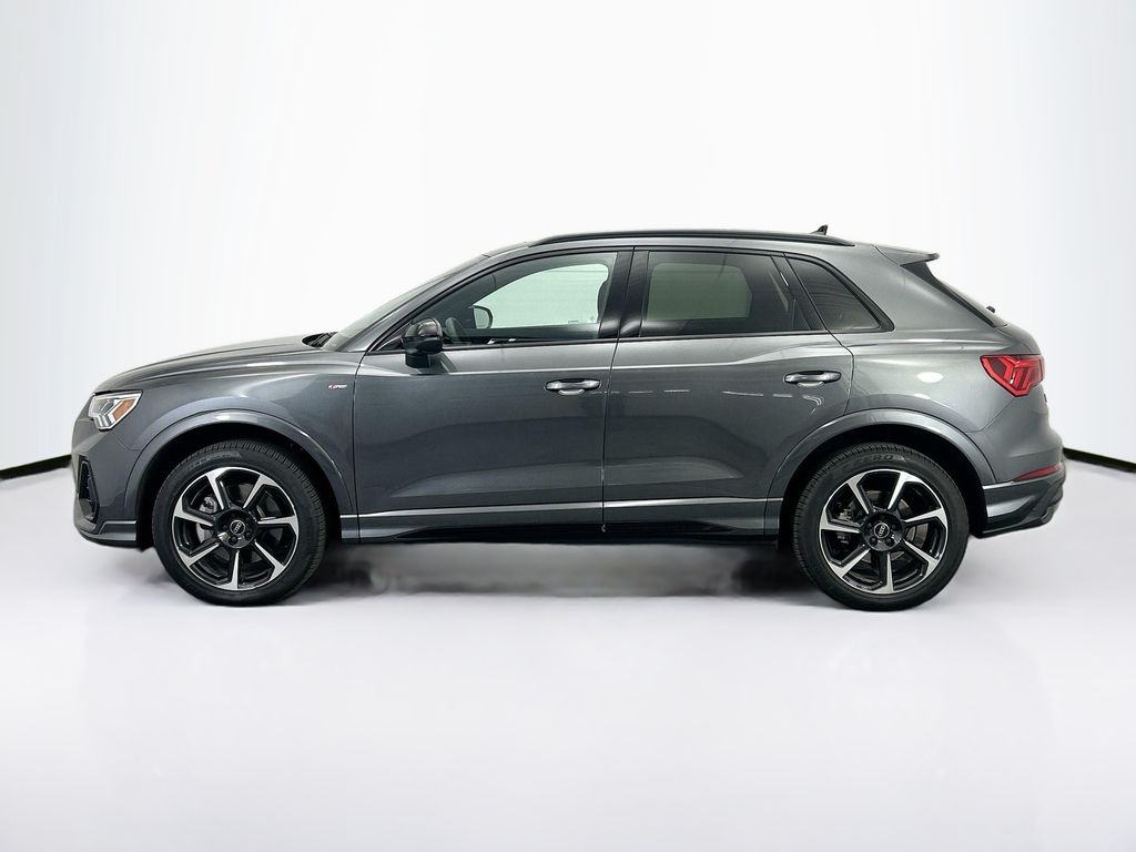 Thumbnail: 2025 Audi Q3 - 8