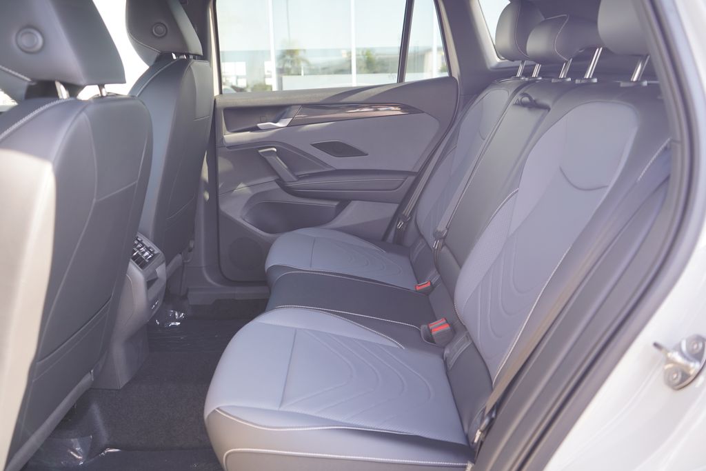 Thumbnail: 2026 Volkswagen Tiguan - 7