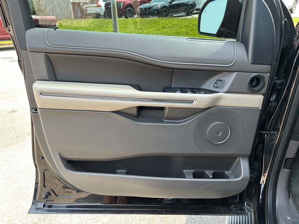 Certified Used 2019 Black Ford XLT image 9