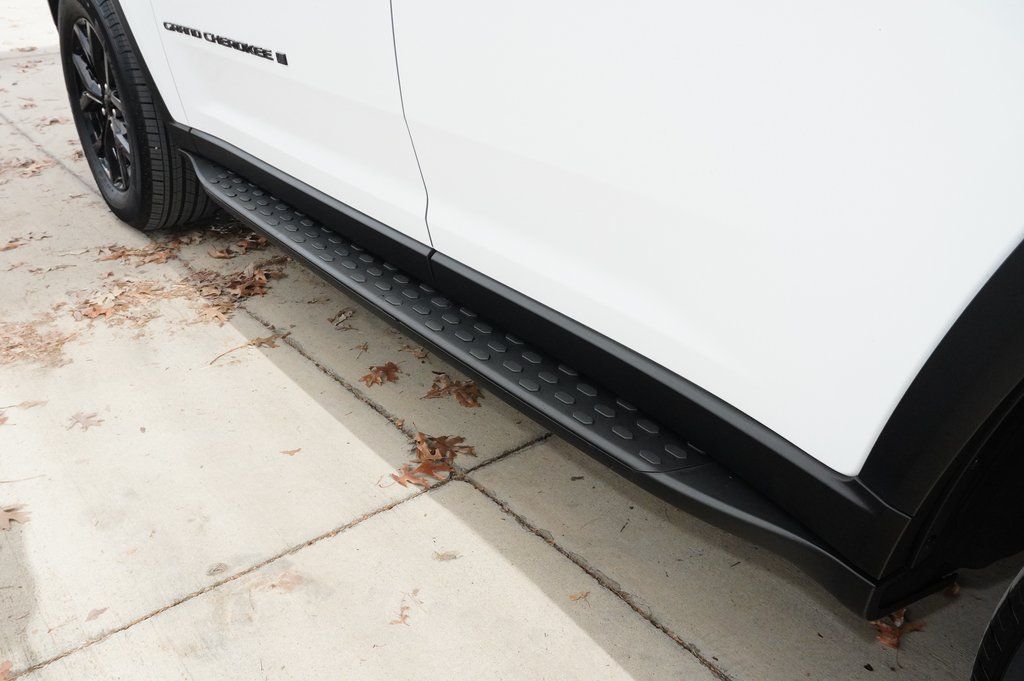 Used Car 2024 Jeep Grand Cherokee L  Altitude X For Sale Under $35,000 In Weatherford, Texas