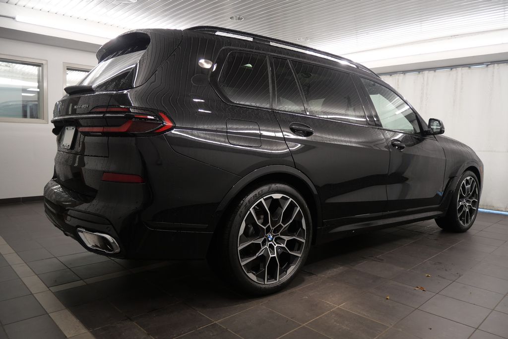 2025 BMW X7 xDrive40i 6