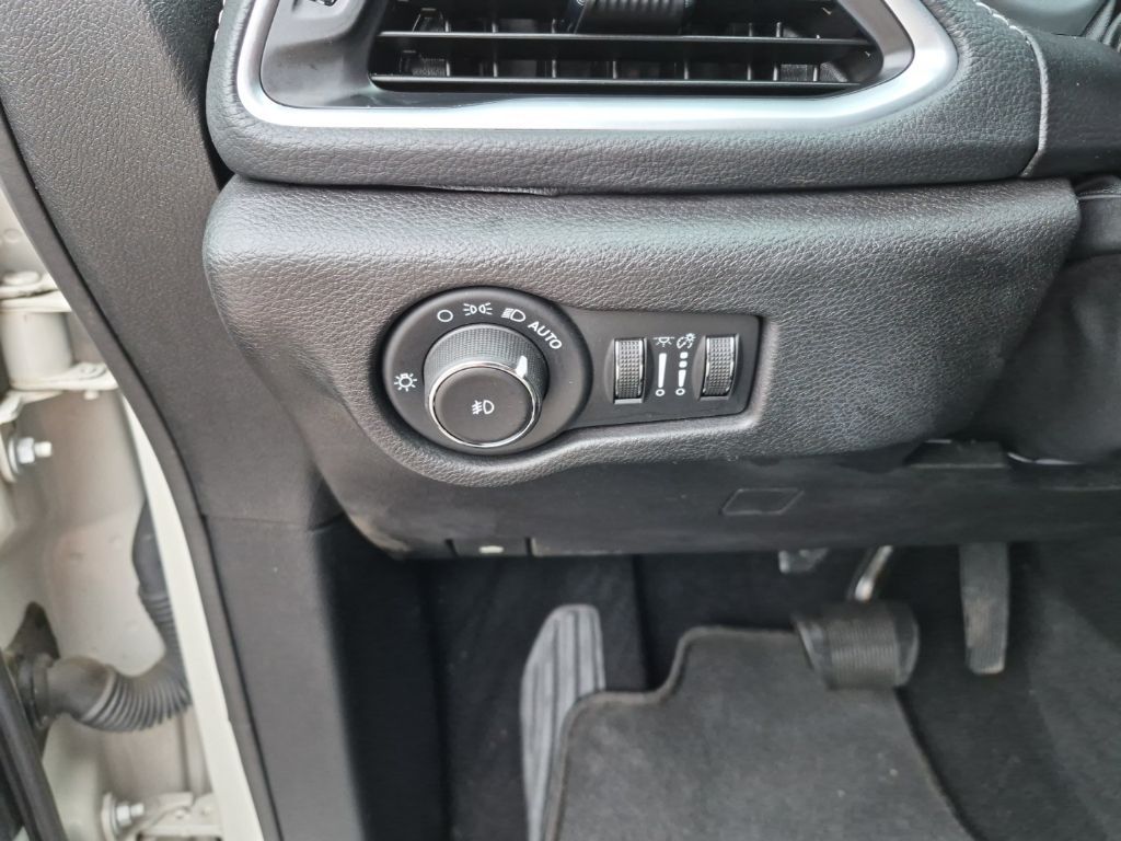 Used Car 2020 Chrysler Pacifica Hybrid  Limited For Sale Under $30,000 In Austin, Texas