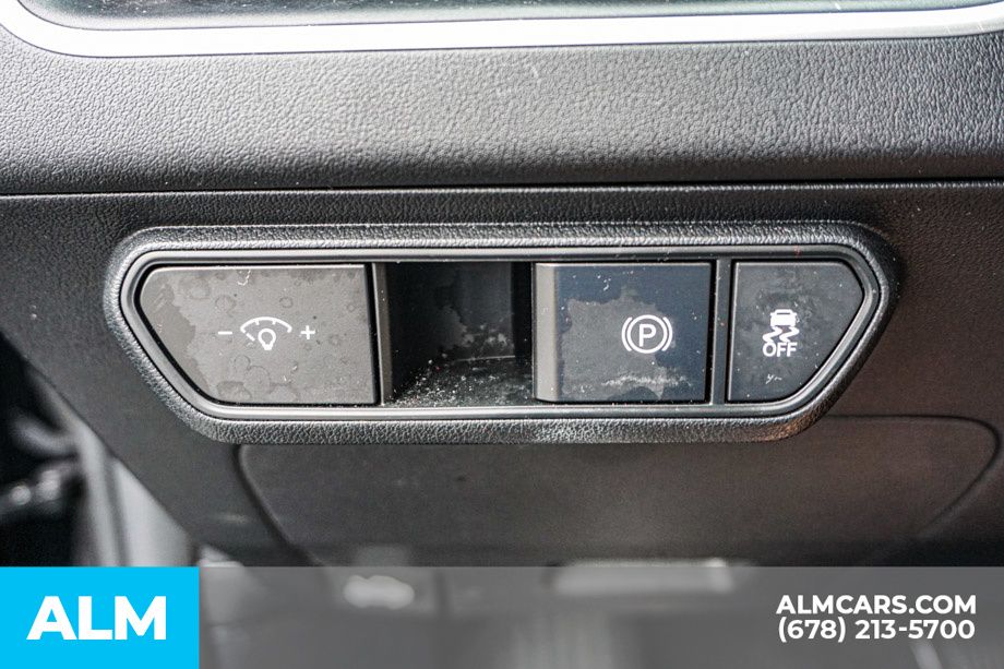 Used 2025 Black Kia LXS image 45
