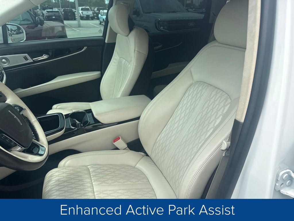 2021 Lincoln Nautilus Black Label