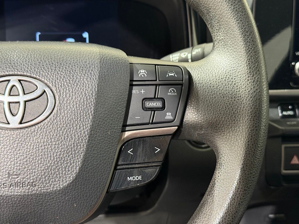 Thumbnail: 2025 Toyota Camry - 23
