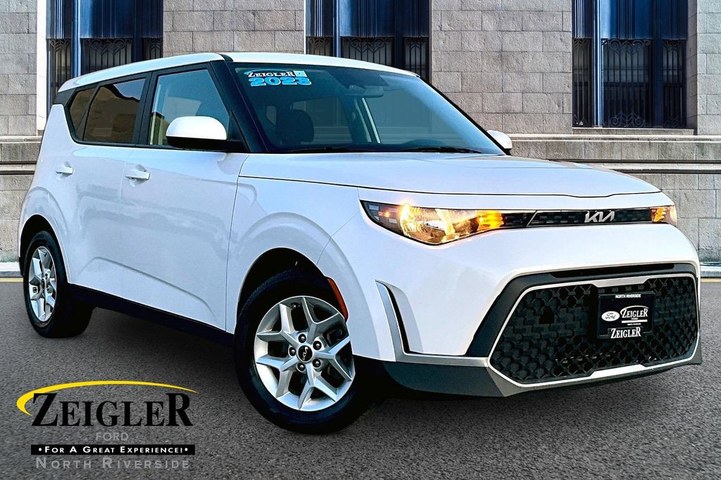 2023 Kia Soul LX
