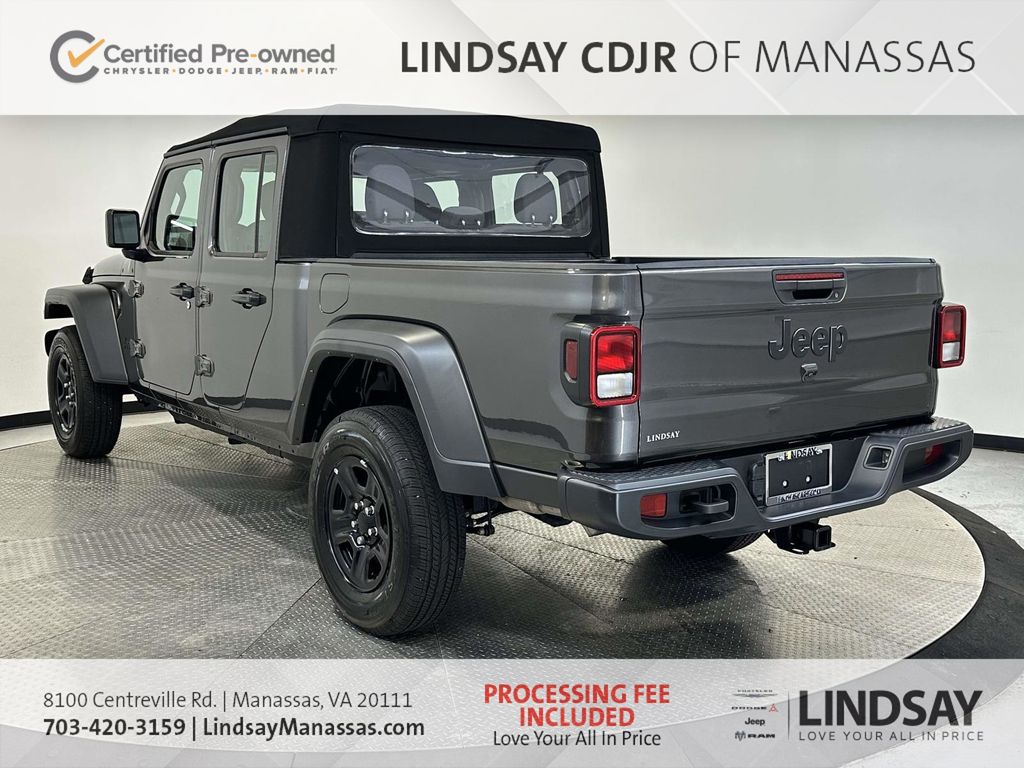 View vehicle photo 5