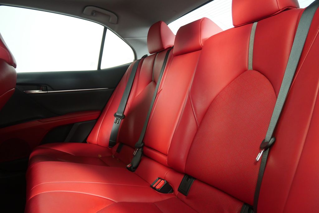 Thumbnail: 2019 Toyota Camry - 15
