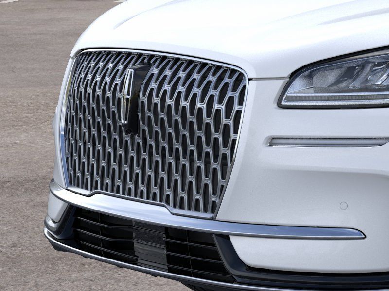 Thumbnail: 2025 Lincoln Corsair - 17