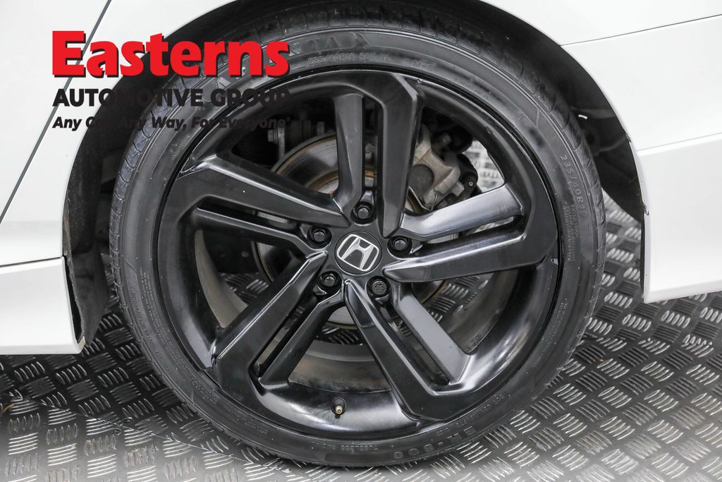 Used 2021 White Honda Sport Special Edition image 31
