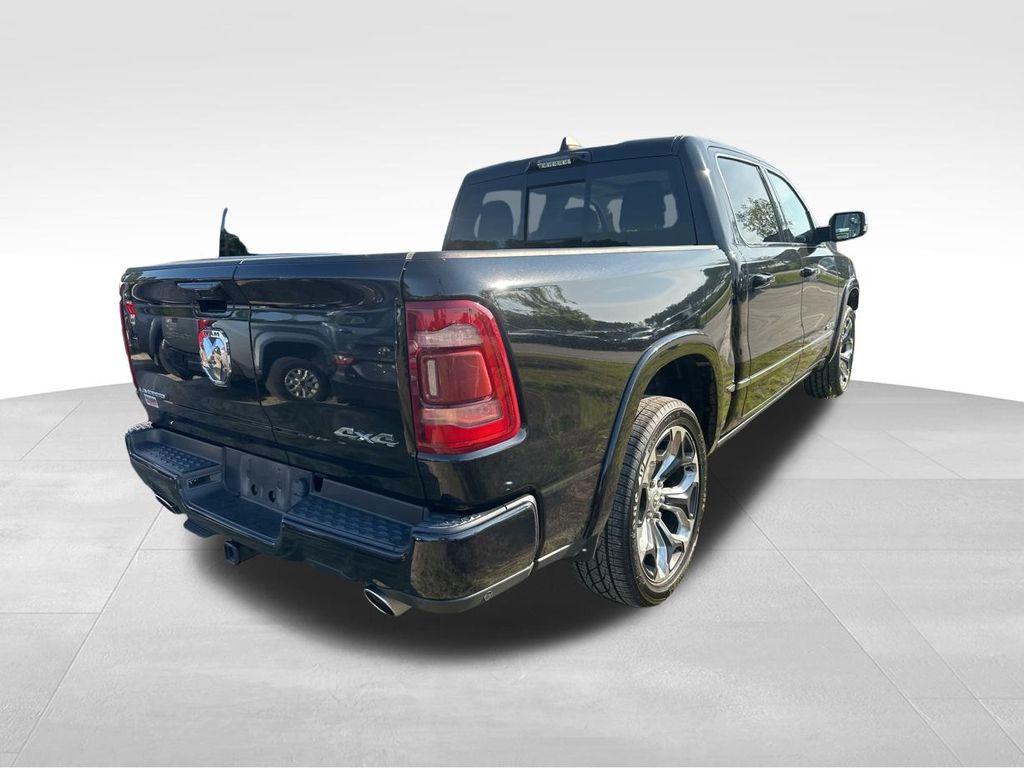2023 Diamond Black Crystal Pearlcoat Ram 1500 Limited 4X4 Truck