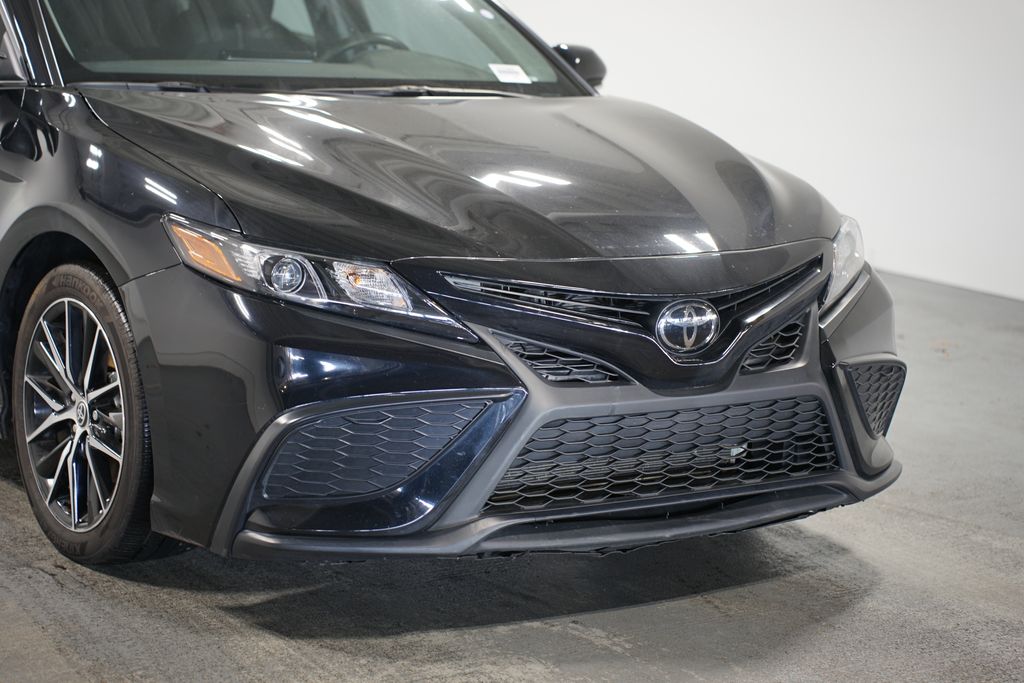 2024 Toyota Camry SE 4